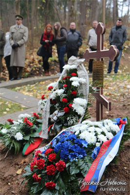 Могила павших советских воинов на Антакальнисском воинском кладбище Вильнюса.