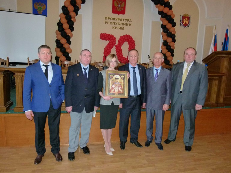Чудотворная мироточивая икона Царя Николая побывала в Крыму