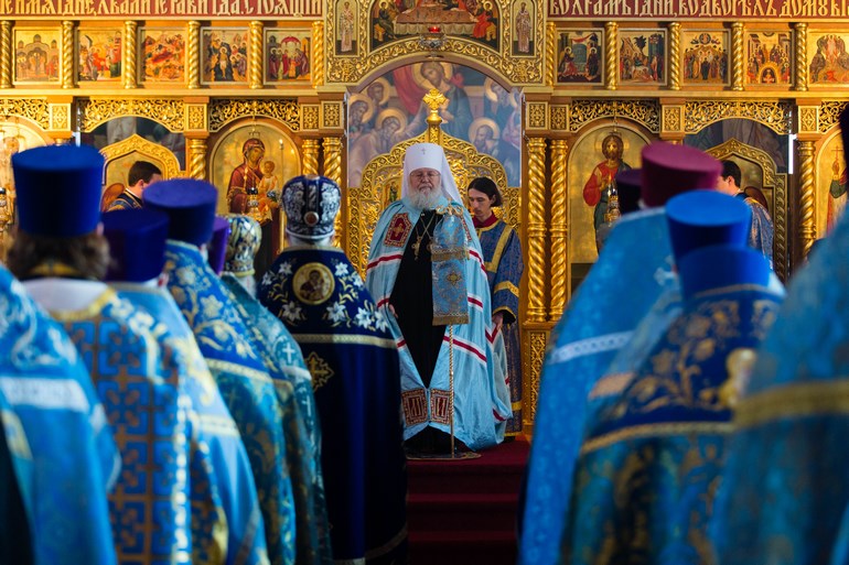 Памятник воссоединению Русской Церкви освящен в США