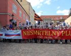 В Праге состоялось первое шествие «Бессмертного полка» (полное видео и фото)