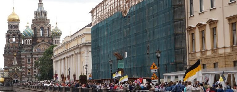 У Спаса на Крови.