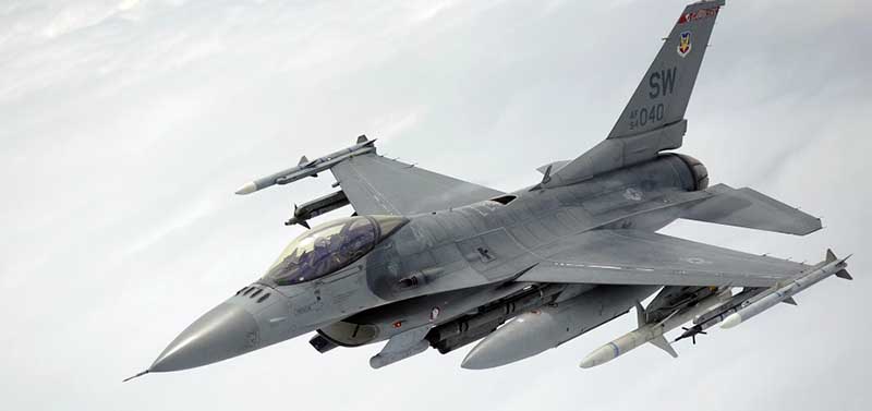 США обучат харьковских курсантов летать на F-16