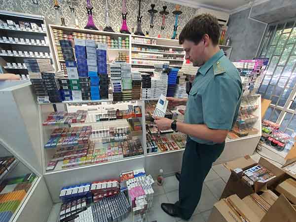 В магазине Ростова-на-Дону изъята незаконно реализуемая табачная продукция