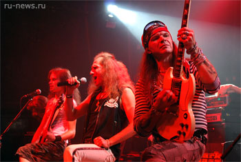 Выступление группы Сергея Маврина в Вильнюсе на "Crazy Friends Fest 2010". Фото Ярослава Мошкова.