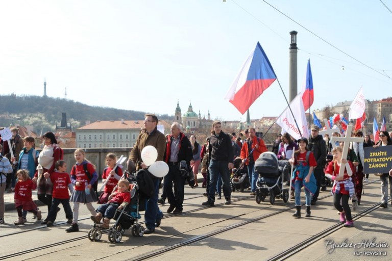 В Праге прошёл шестнадцатый ежегодный Национальный марш жизни