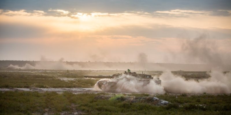 У границ Беларуси и России незаметно насобиралось солдат и техники на три дивизии НАТО