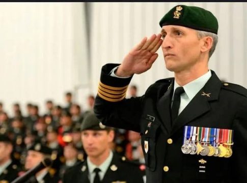 Генерал-лейтенант армии Канады Тревор Кадье